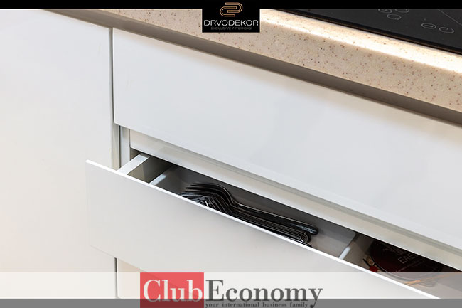 Дрводекор Ентериер