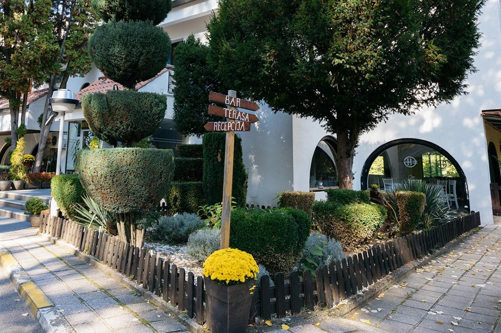 hotel-gradce-clubeconomy